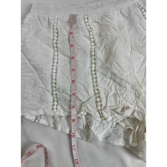 Tobi Womens Lace Crochet Shorts BBH16051J Back Zip Lightweight White Size Small - Picture 4 of 8